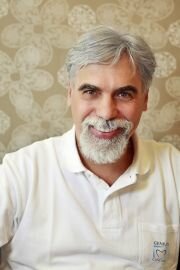 Dr. Peter Istvan - Dentist, Specialized on Zircon-ceramic crowns and bridges - Dentistry Abroad - UK - Ireland - Hungary
